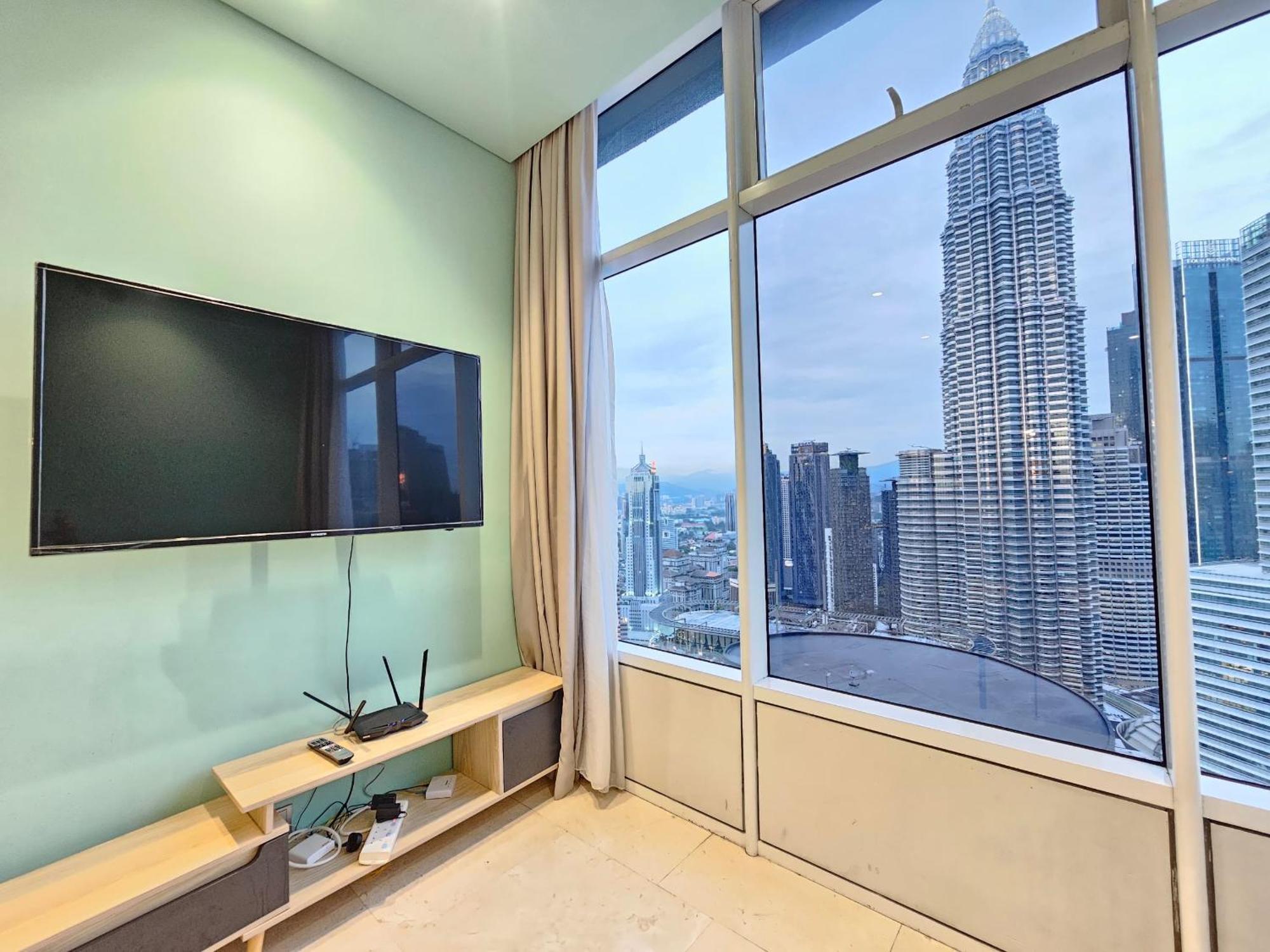 Sky Suites Klcc By Ali Куала-Лумпур Екстер'єр фото