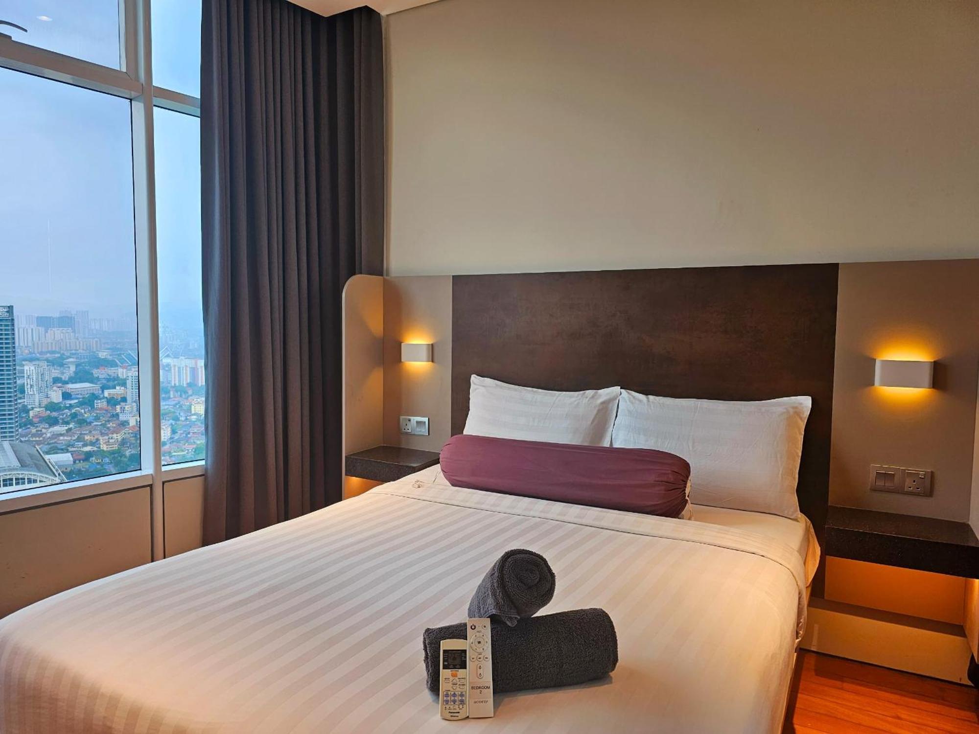 Sky Suites Klcc By Ali Куала-Лумпур Екстер'єр фото